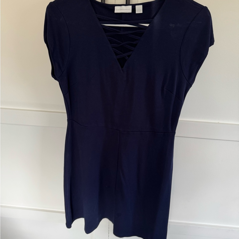 Chic Navy Dress with Lattice V-Neck